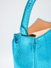 Load image into Gallery viewer, Gem Metallic Blue
